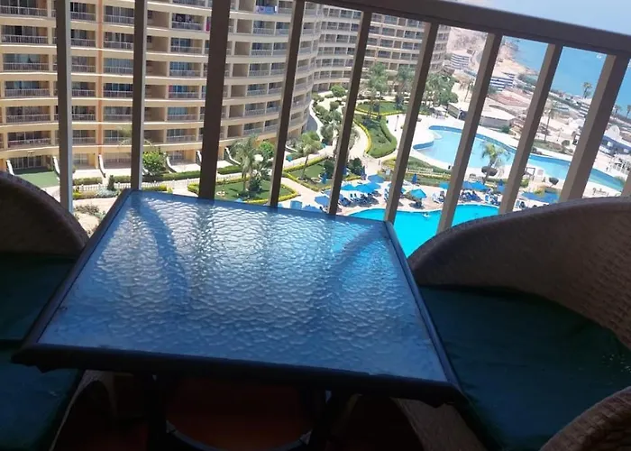 Porto Sokhna Pyramids Family Sea View *